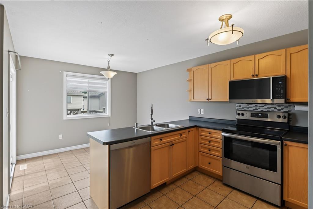 524 Ontario Street Property Photo 10