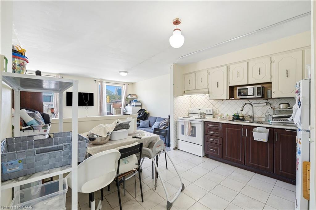 1479 Eglinton Avenue W Property Photo 9