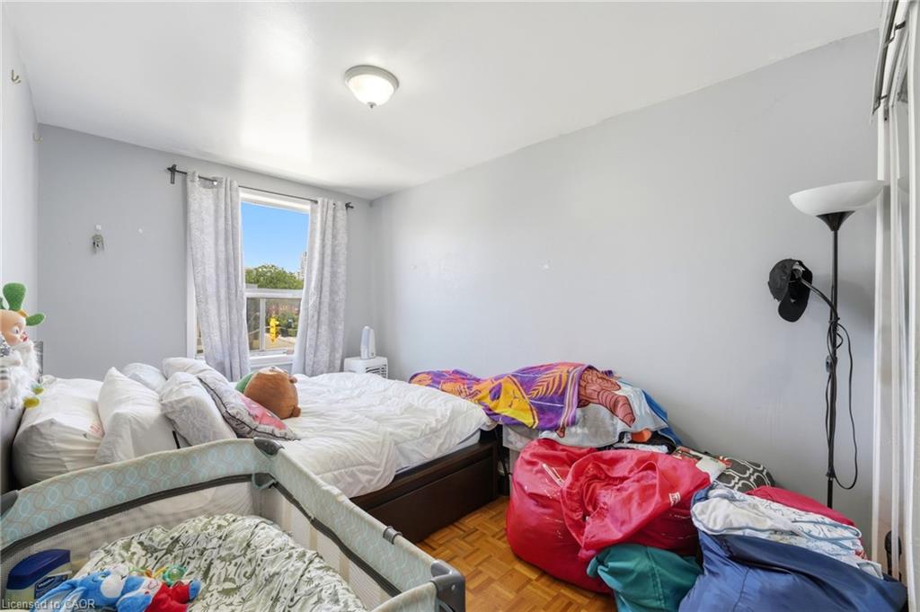 1479 Eglinton Avenue W Property Photo 10