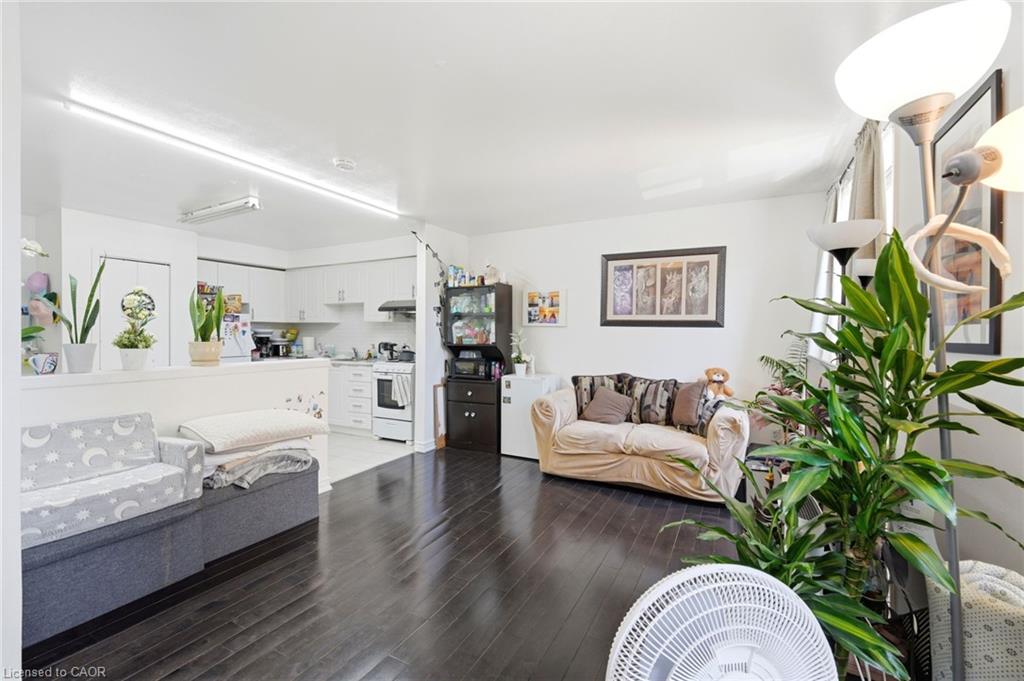 1479 Eglinton Avenue W Property Photo 17