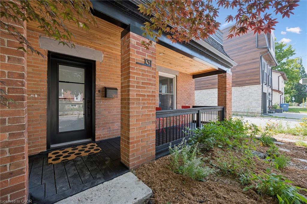 131 Surrey Street E Property Photo 4