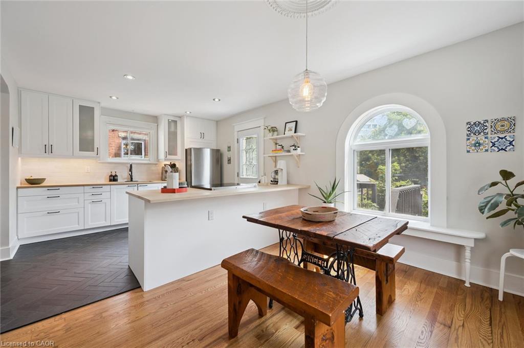 131 Surrey Street E Property Photo 11