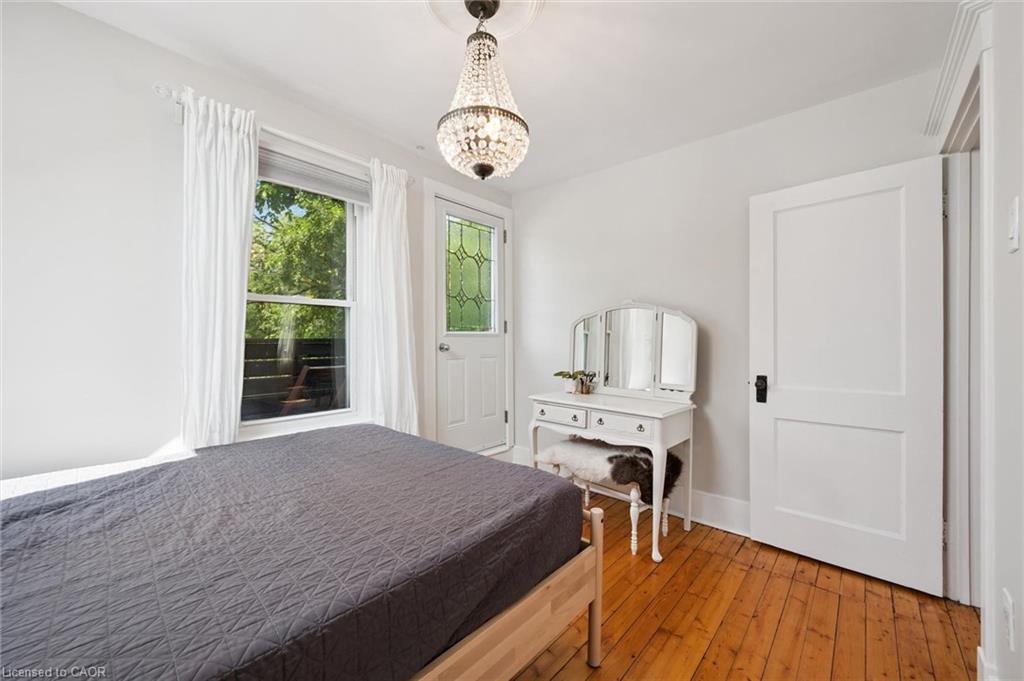 131 Surrey Street E Property Photo 24