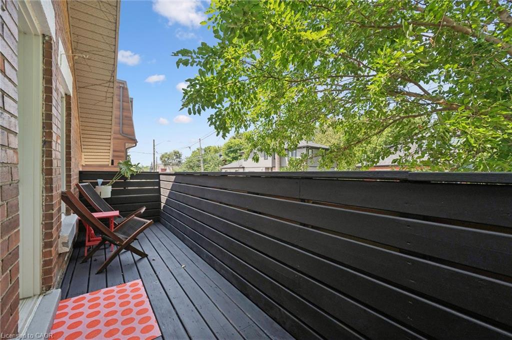 131 Surrey Street E Property Photo 26