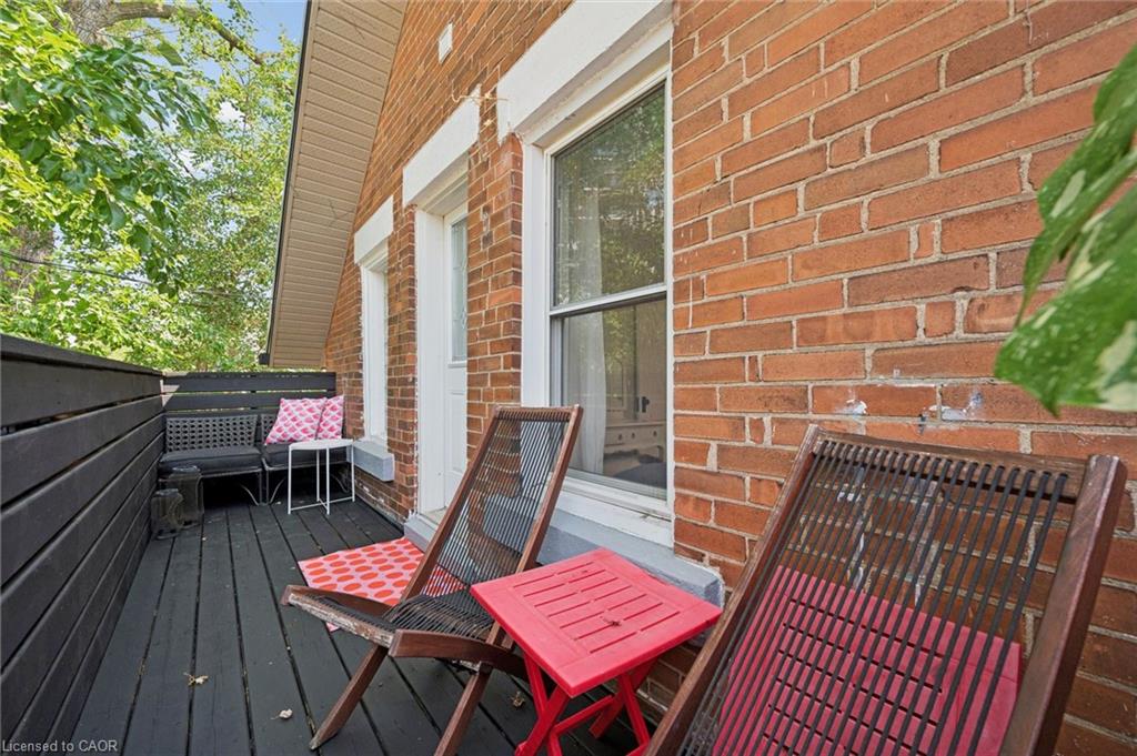 131 Surrey Street E Property Photo 27