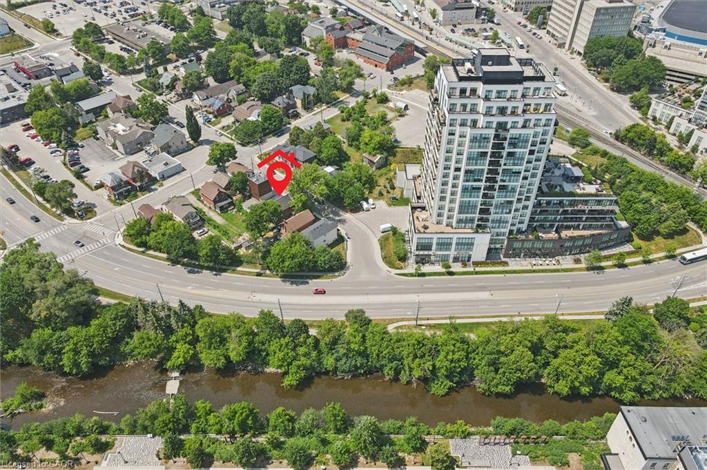 131 Surrey Street E Property Photo 42