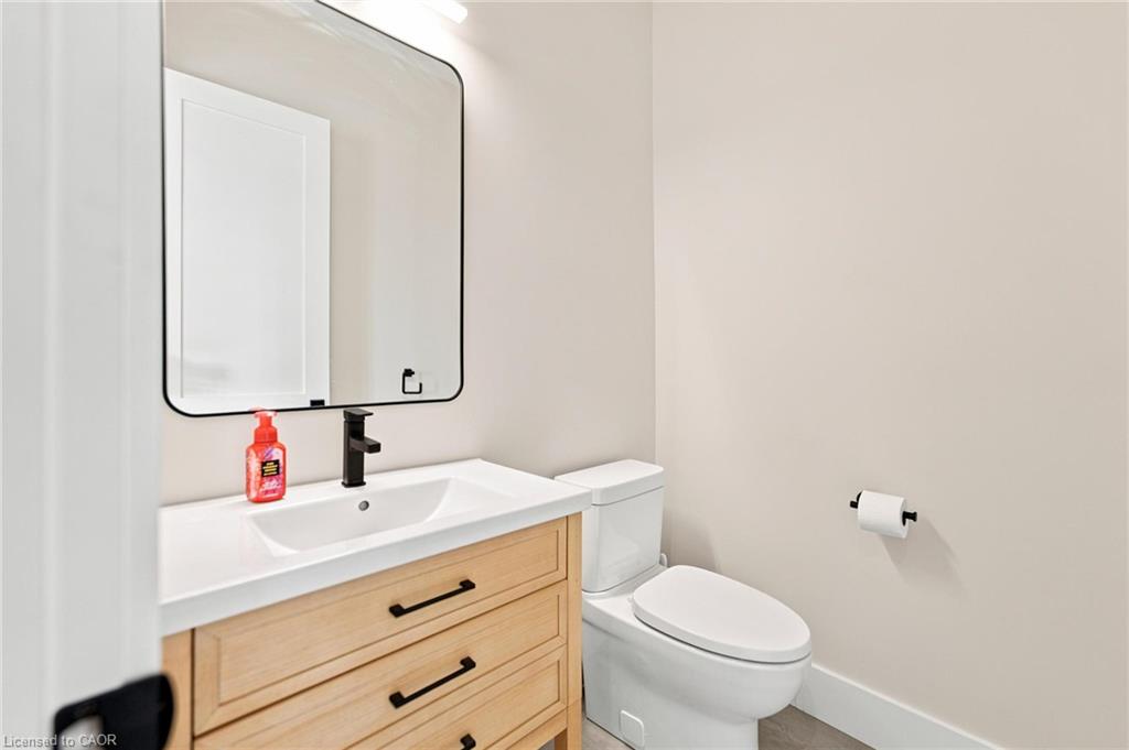 2468 Cockshutt Road Property Photo 16