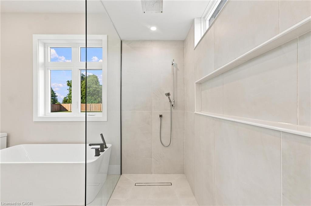 2468 Cockshutt Road Property Photo 25