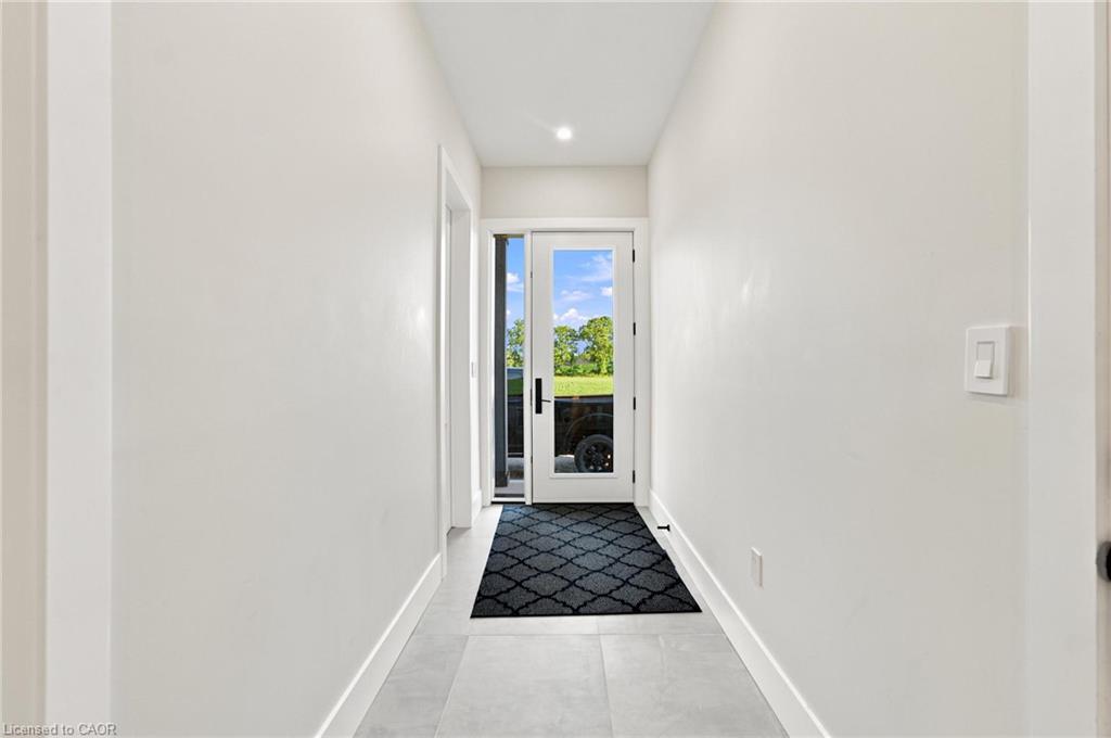 2468 Cockshutt Road Property Photo 28