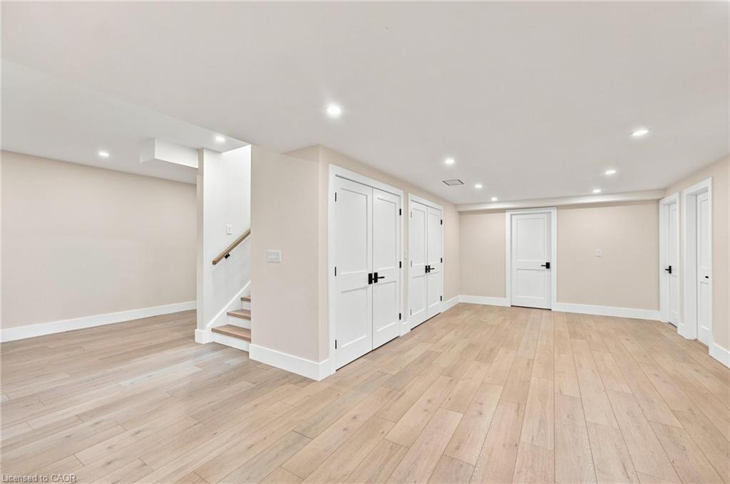 2468 Cockshutt Road Property Photo 31