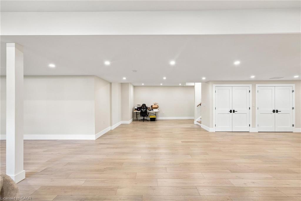 2468 Cockshutt Road Property Photo 33