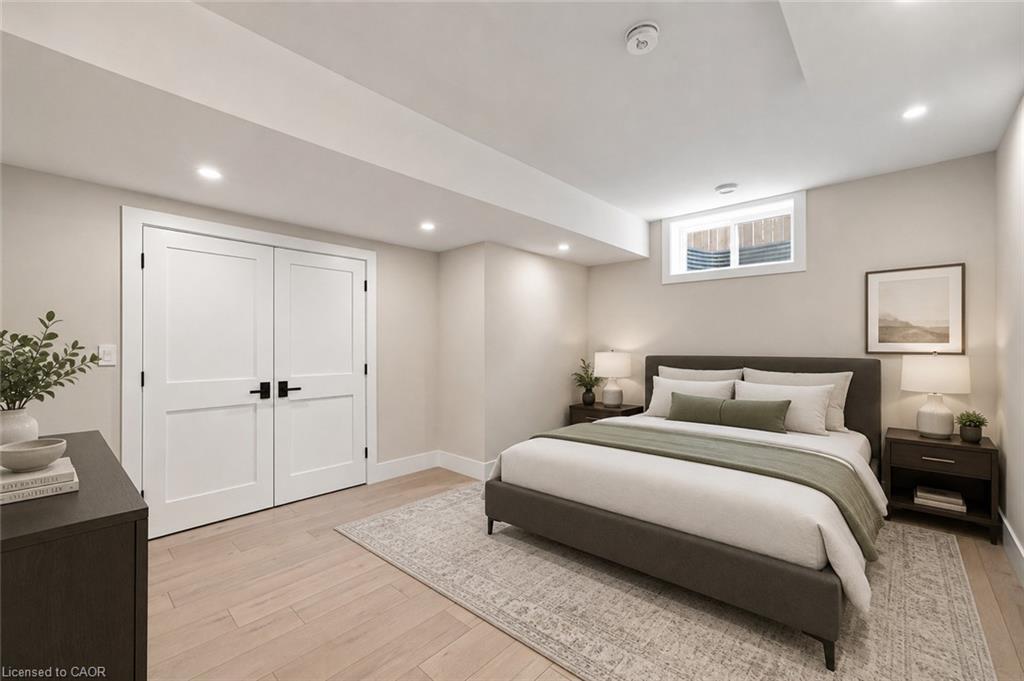 2468 Cockshutt Road Property Photo 35