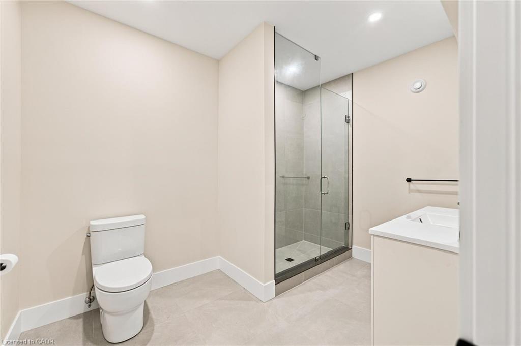 2468 Cockshutt Road Property Photo 40