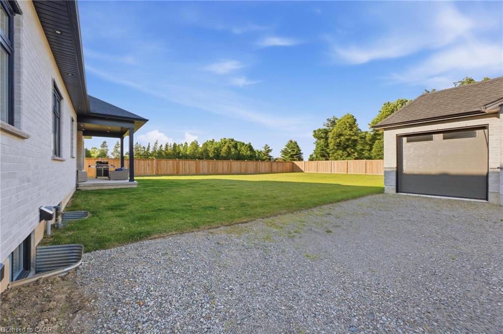 2468 Cockshutt Road Property Photo 45