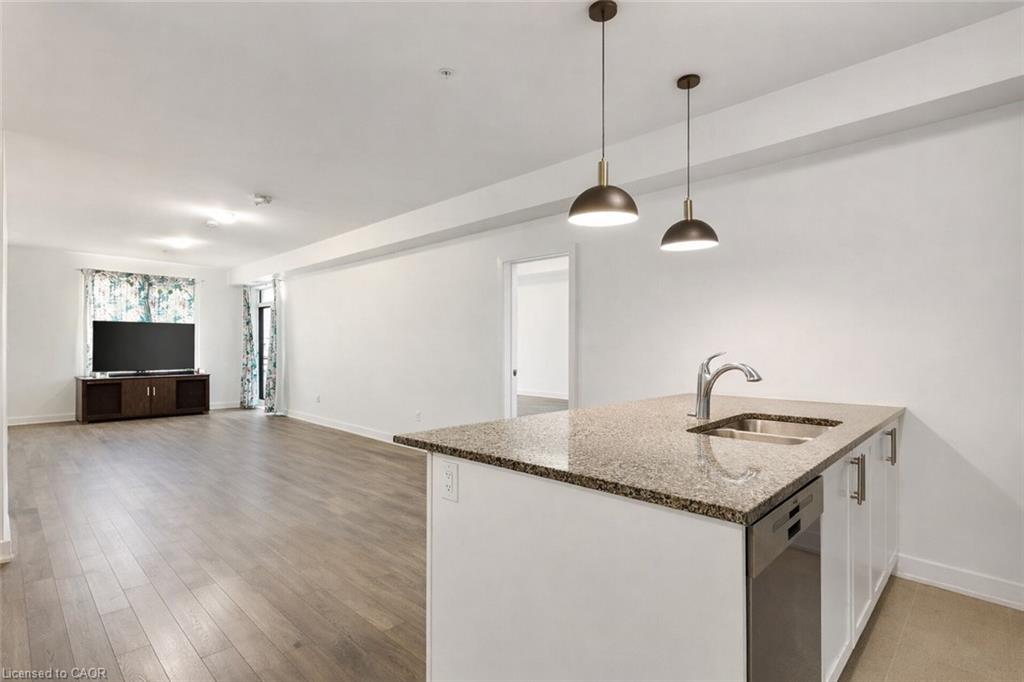 420-150 Oak Park Boulevard Property Photo 2
