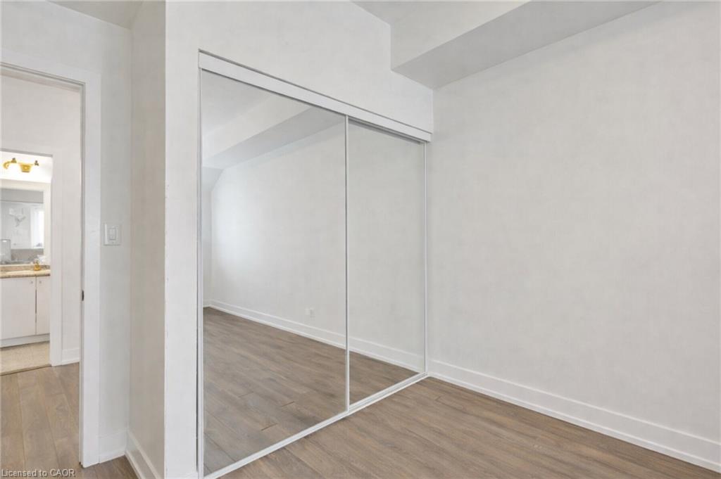 420-150 Oak Park Boulevard Property Photo 3