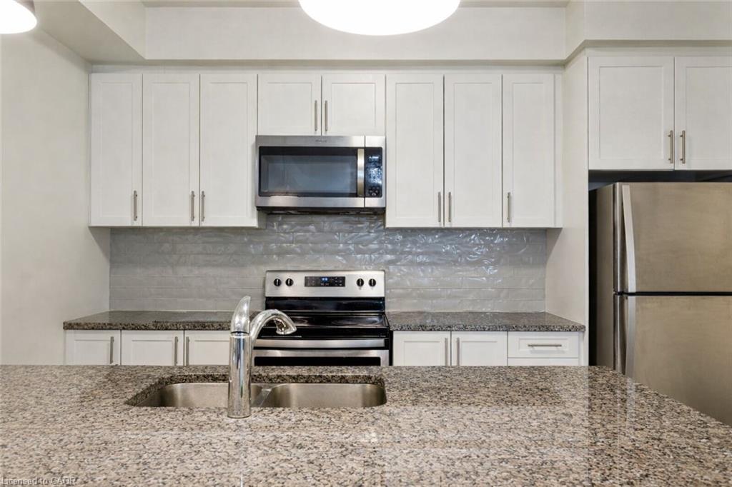 420-150 Oak Park Boulevard Property Photo 8