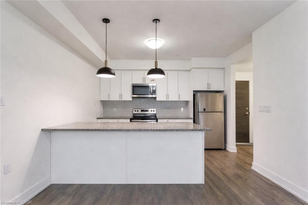420-150 Oak Park Boulevard Property Photo 15