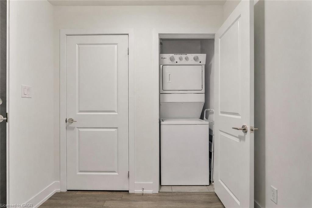 420-150 Oak Park Boulevard Property Photo 18