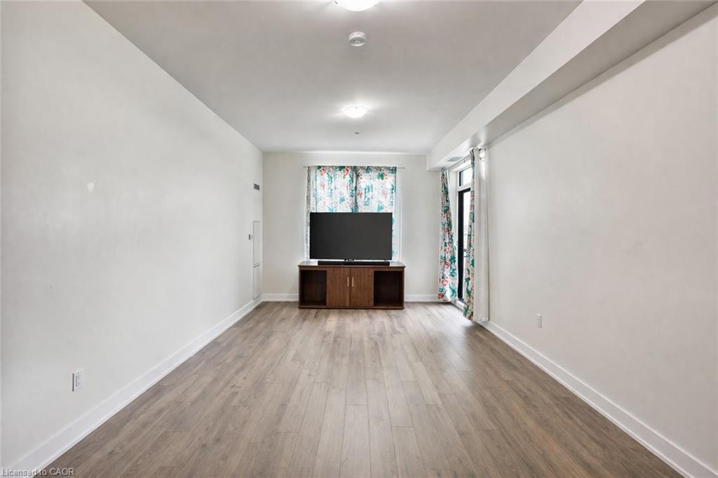 420-150 Oak Park Boulevard Property Photo 19