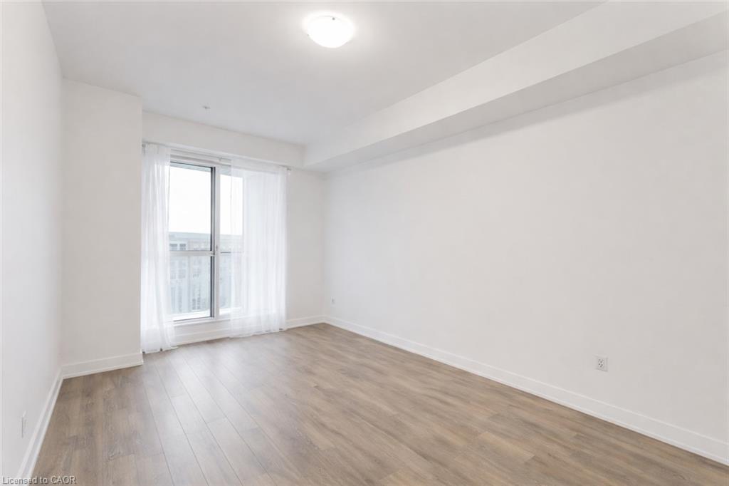 420-150 Oak Park Boulevard Property Photo 20