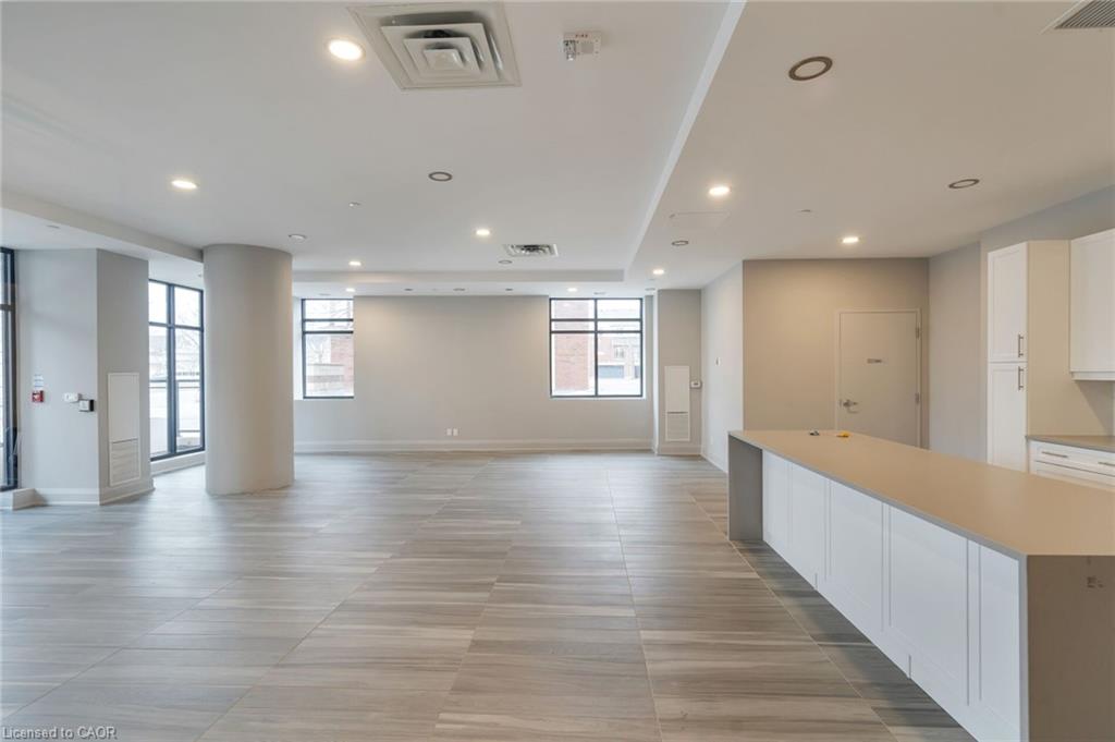 420-150 Oak Park Boulevard Property Photo 25