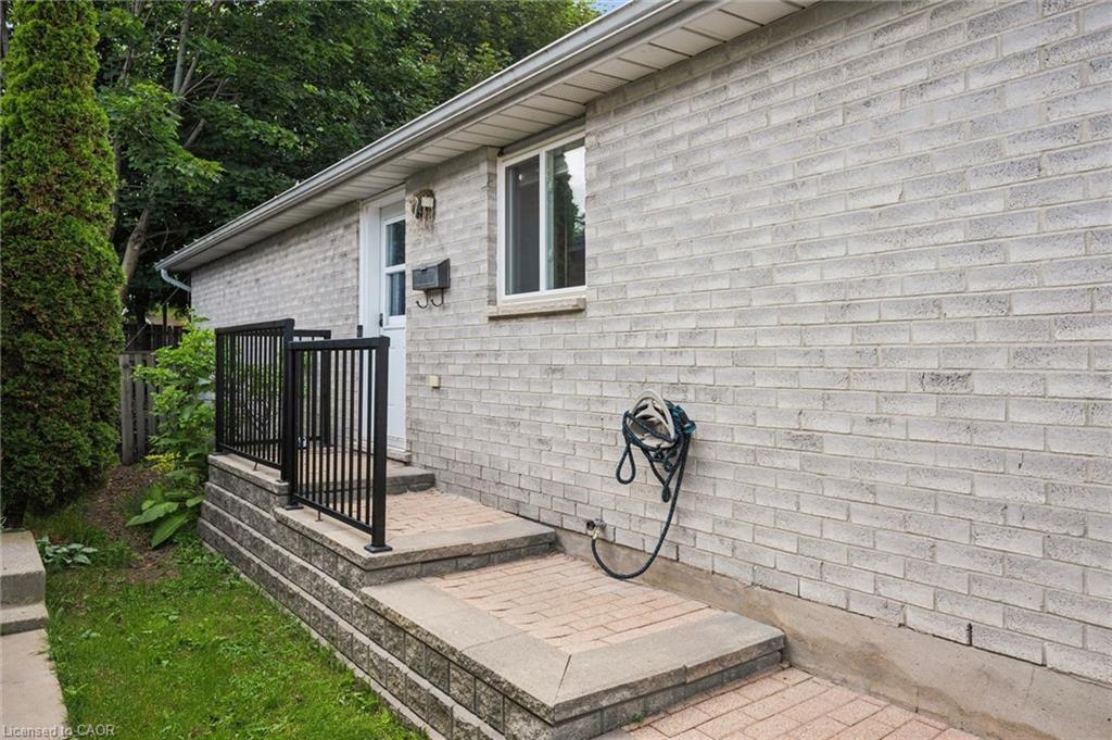 300 Auden Road Property Photo 2