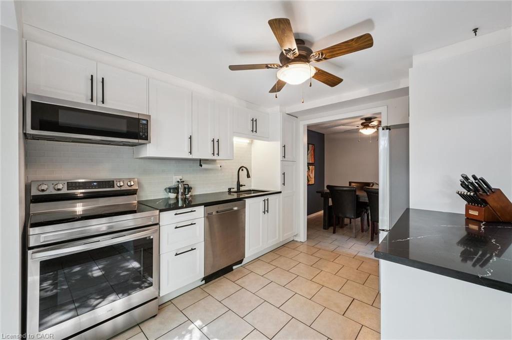 300 Auden Road Property Photo 6
