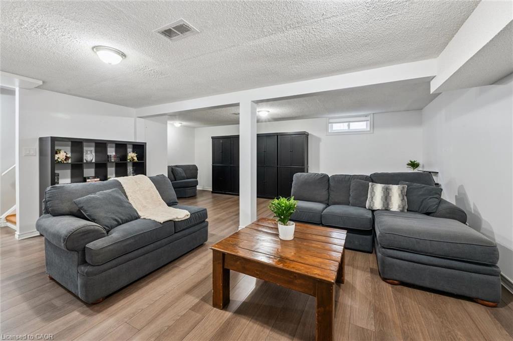 300 Auden Road Property Photo 14