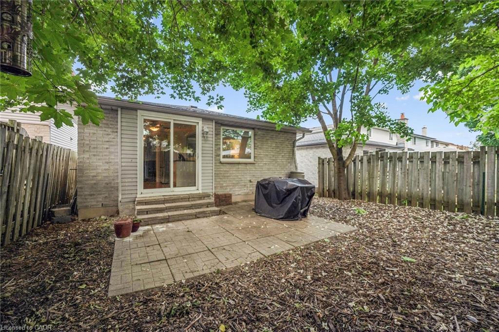 300 Auden Road Property Photo 21