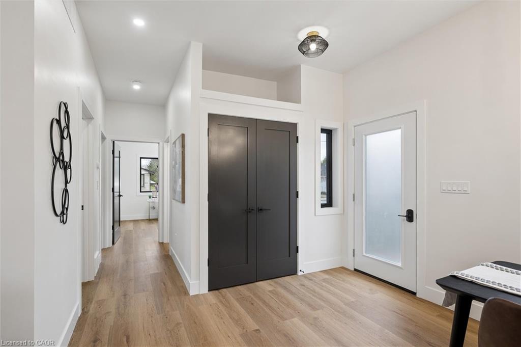 215 Winstanley Street Property Photo 8