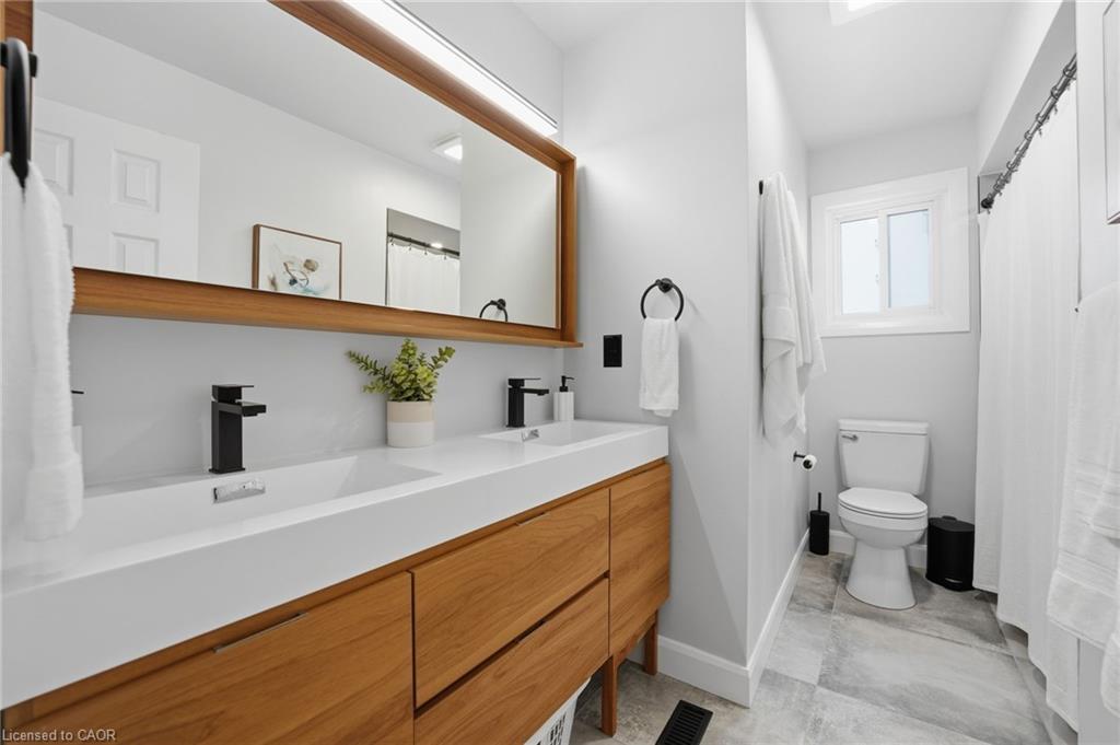 2445 Stefi Trail Property Photo 22