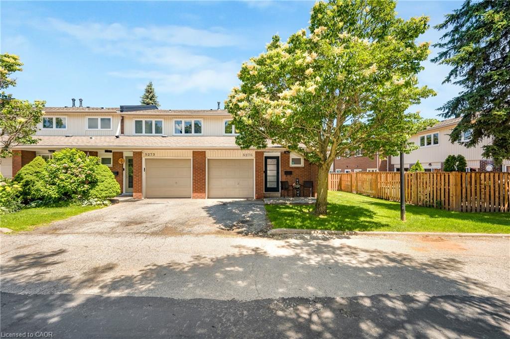 5275 Banting Court Property Photo 1