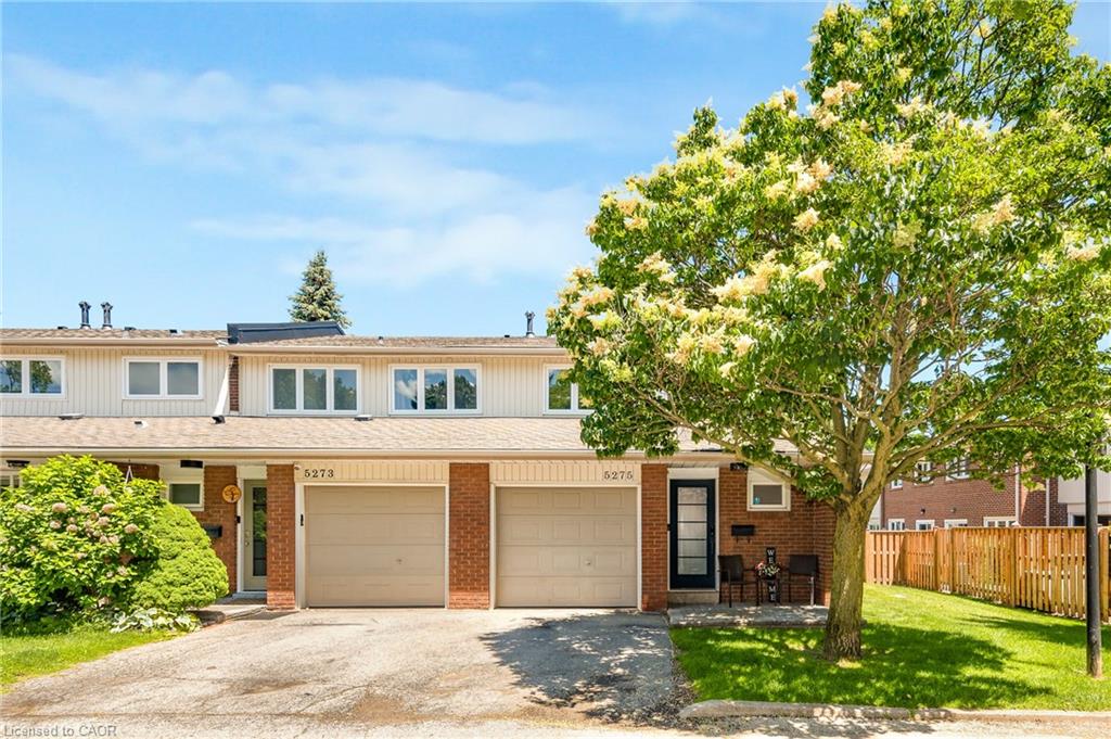 5275 Banting Court Property Photo 2