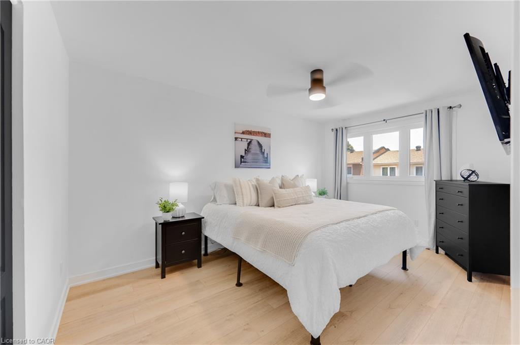 5275 Banting Court Property Photo 20