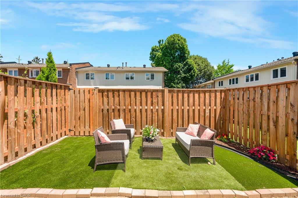 5275 Banting Court Property Photo 36