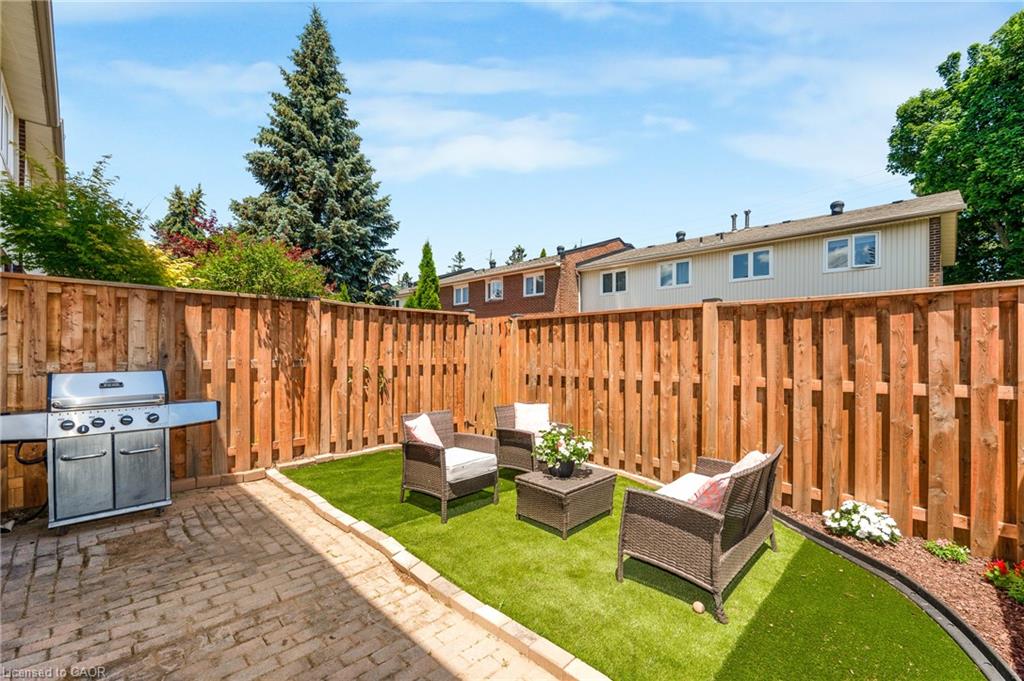 5275 Banting Court Property Photo 37