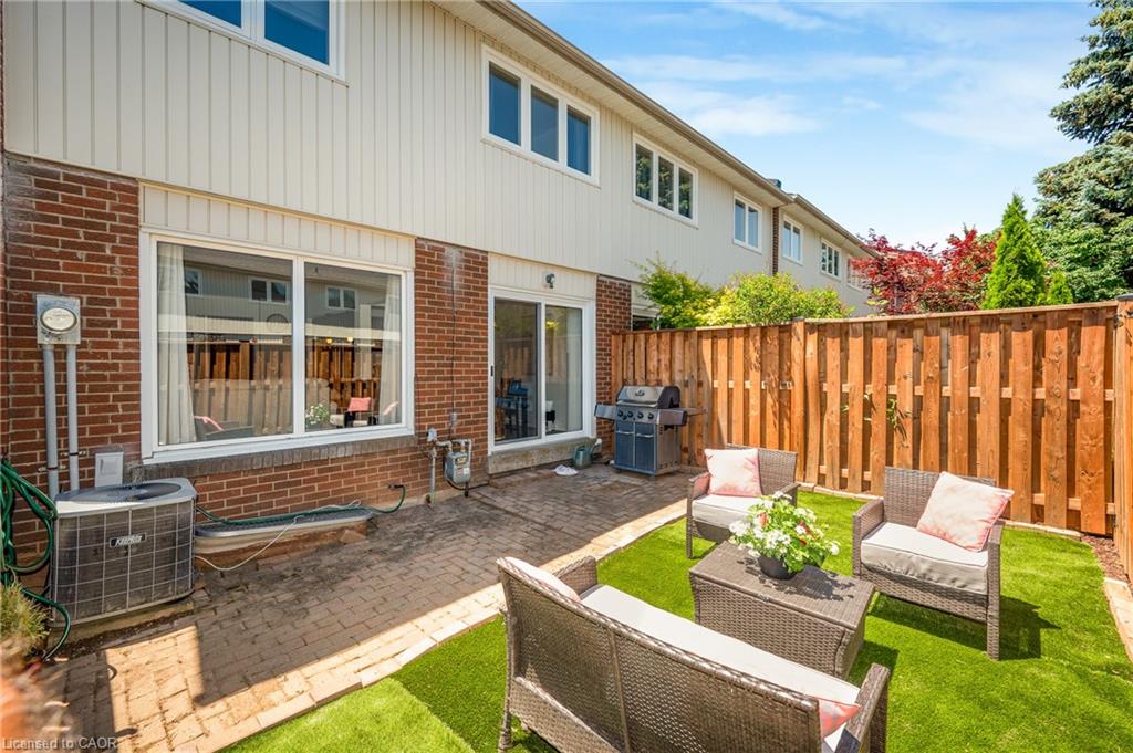 5275 Banting Court Property Photo 38