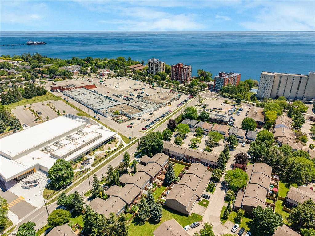 5275 Banting Court Property Photo 42