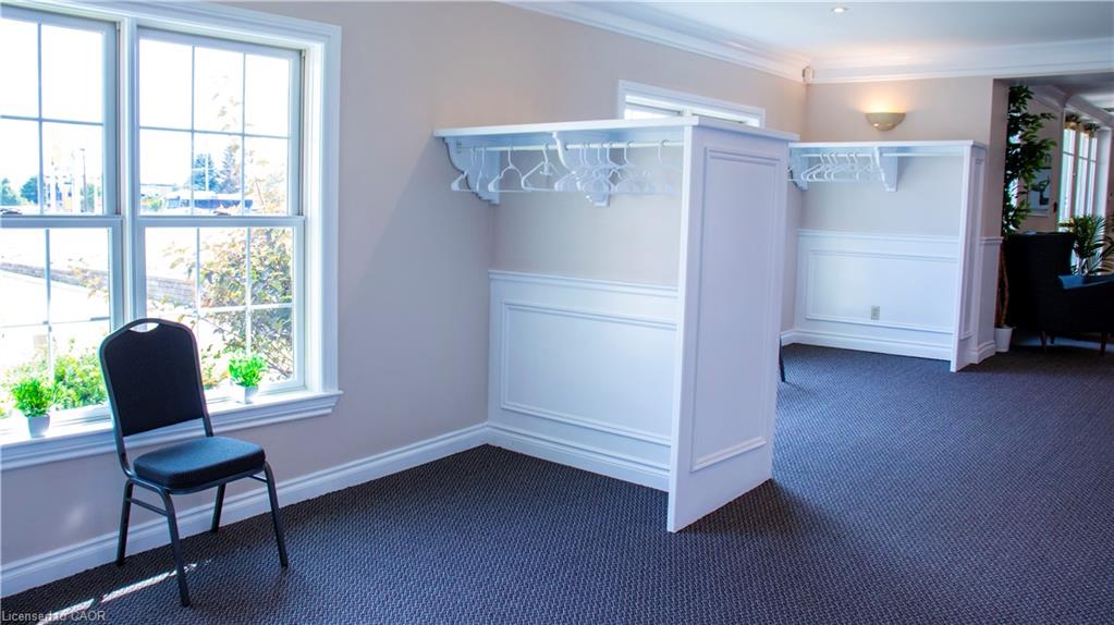 617 King Street N Property Photo 11
