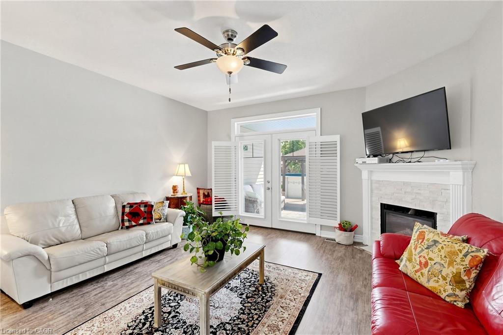 18 Gateway Avenue Property Photo 6