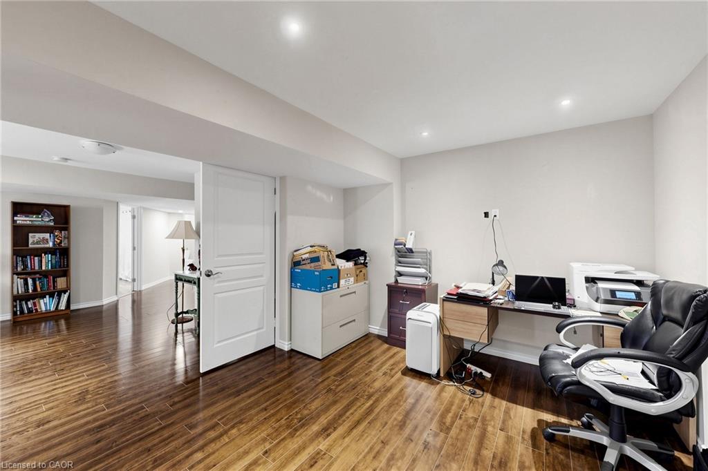 18 Gateway Avenue Property Photo 31