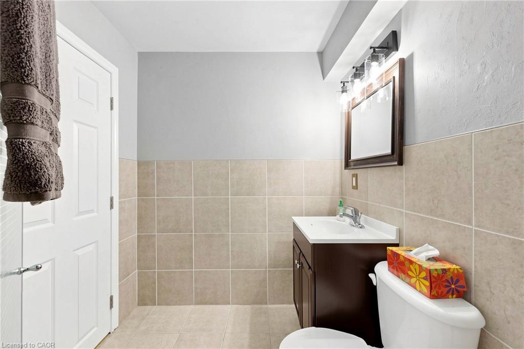 18 Gateway Avenue Property Photo 38