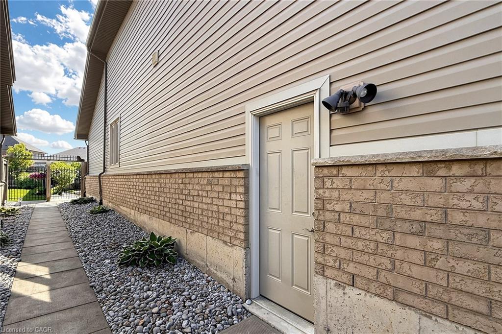 18 Gateway Avenue Property Photo 40
