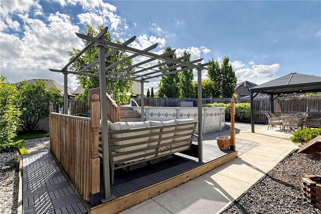 18 Gateway Avenue Property Photo 49