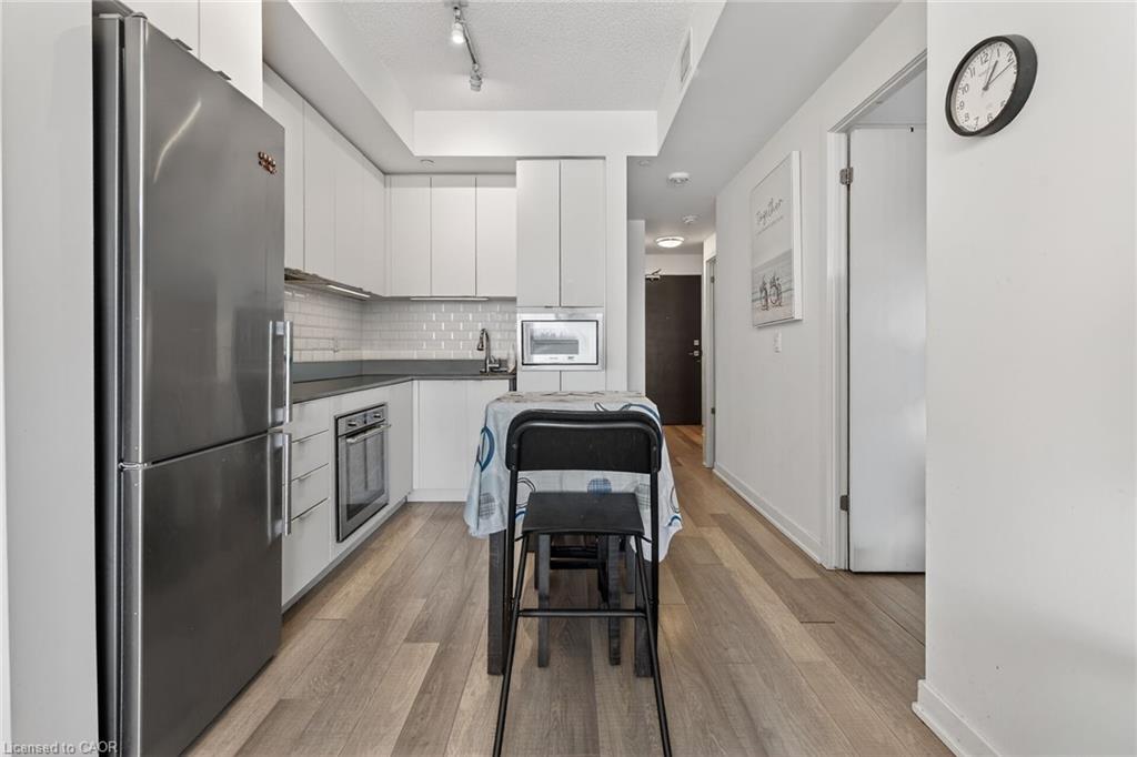 508-5220 Dundas Street Property Photo 10