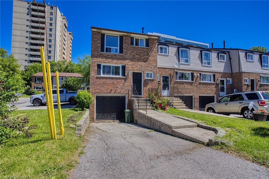 85-75 Berkindale Drive Property Photo 2