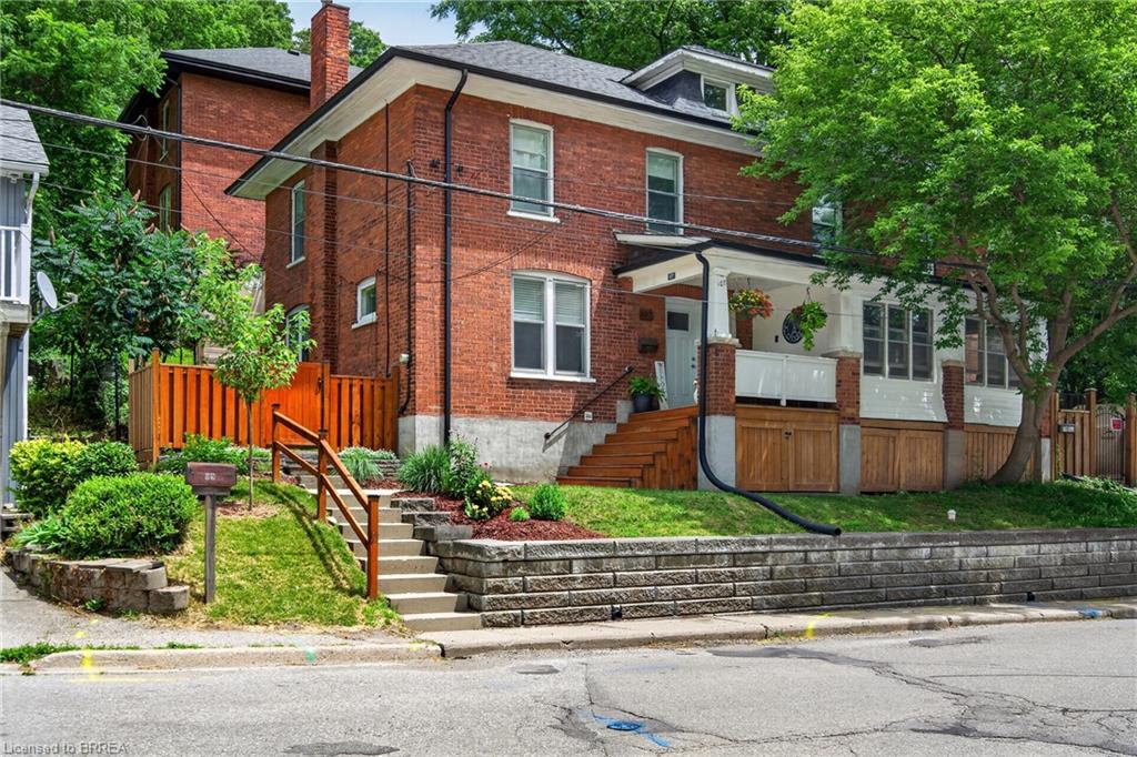 107 West River Street Property Photo 1