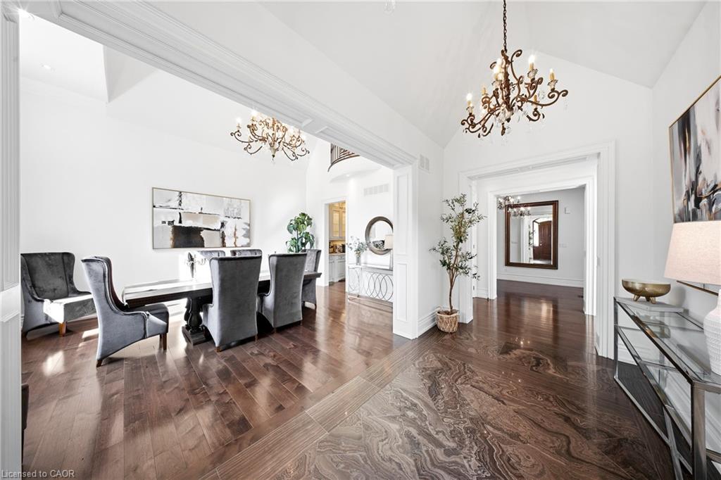 1098 Lakeshore Road W Property Photo 6