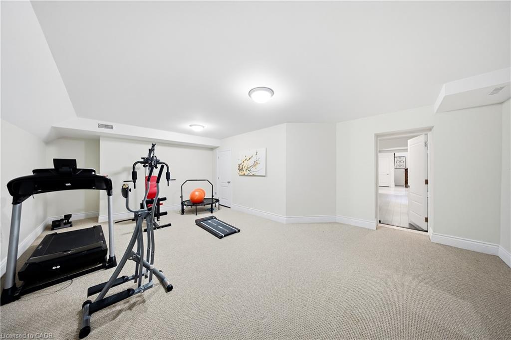 1098 Lakeshore Road W Property Photo 36